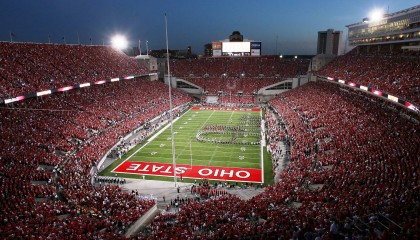 开云体育在线-哈登舞台越大越强，开拓者压制湖人，巨星与团队的双重奏