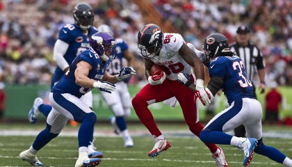 开云体育登录-C罗爆发，塞内加尔完胜皇家社会，足球世界的新旧秩序与永恒魅力