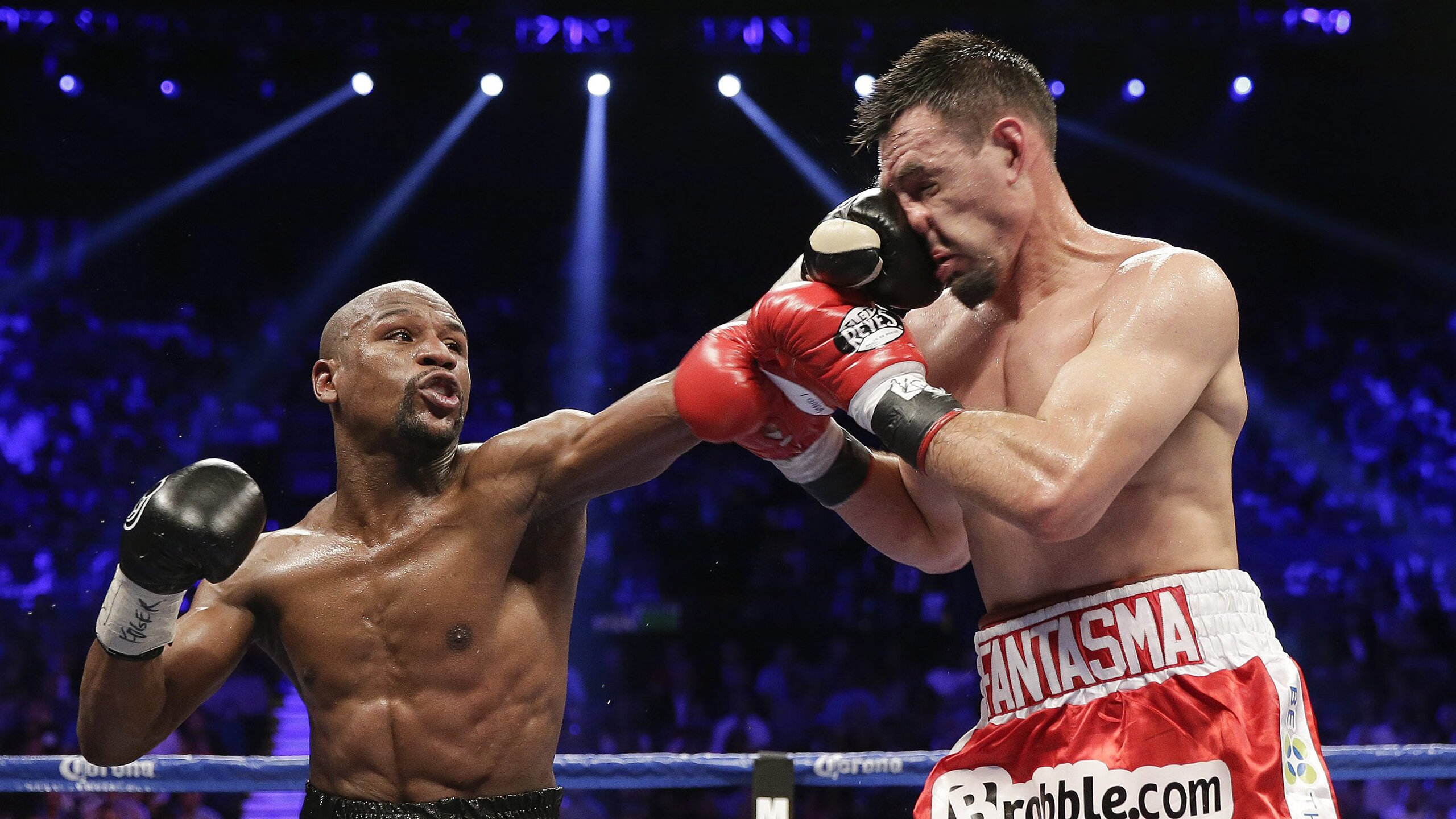 篮网强压浙江队,米切尔成为关键先生,当个人英雄主义照亮团队篮球的夜空