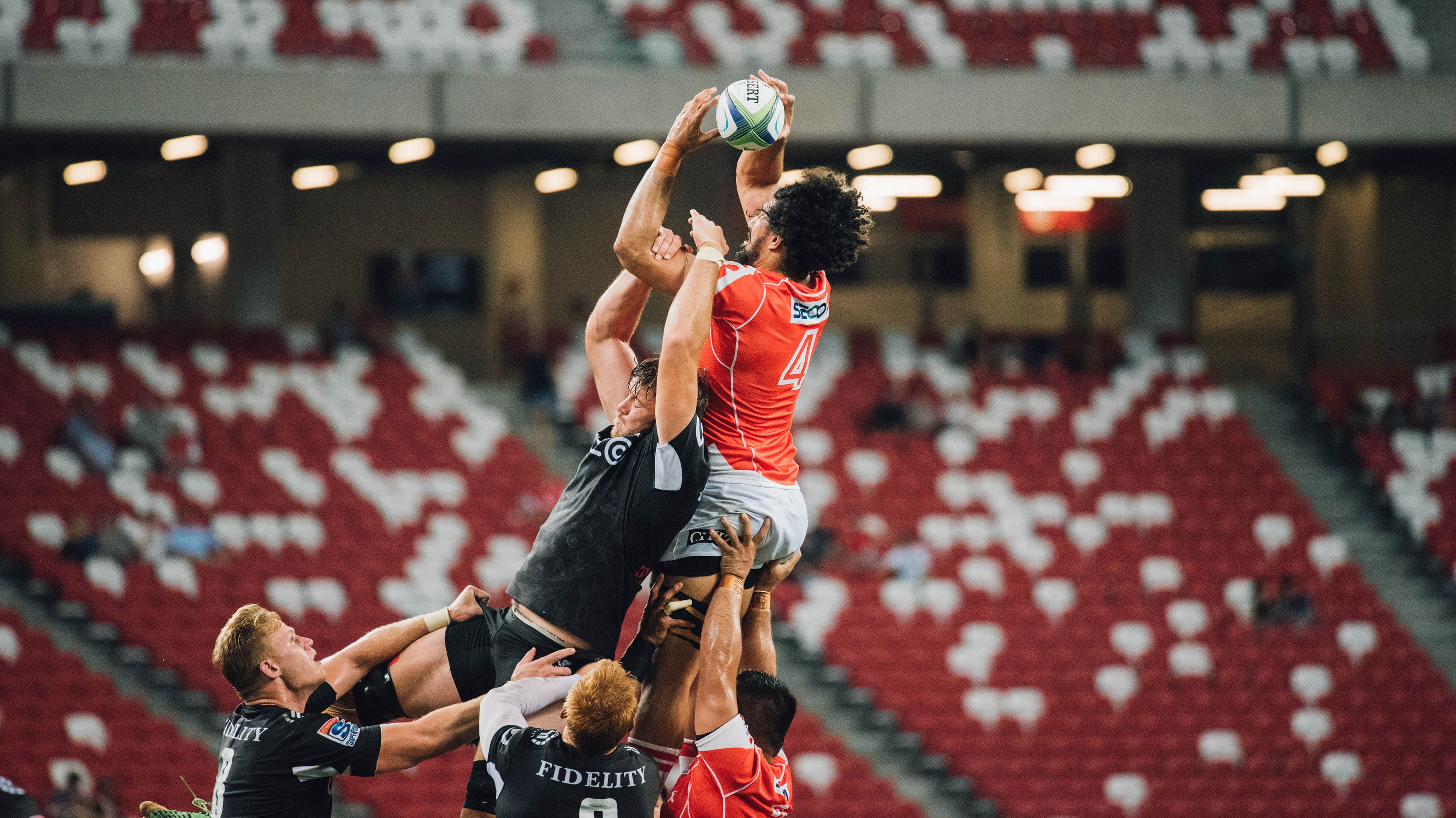 乌克兰掀翻贝蒂斯,拉亚如何用一双手改写欧战剧本?